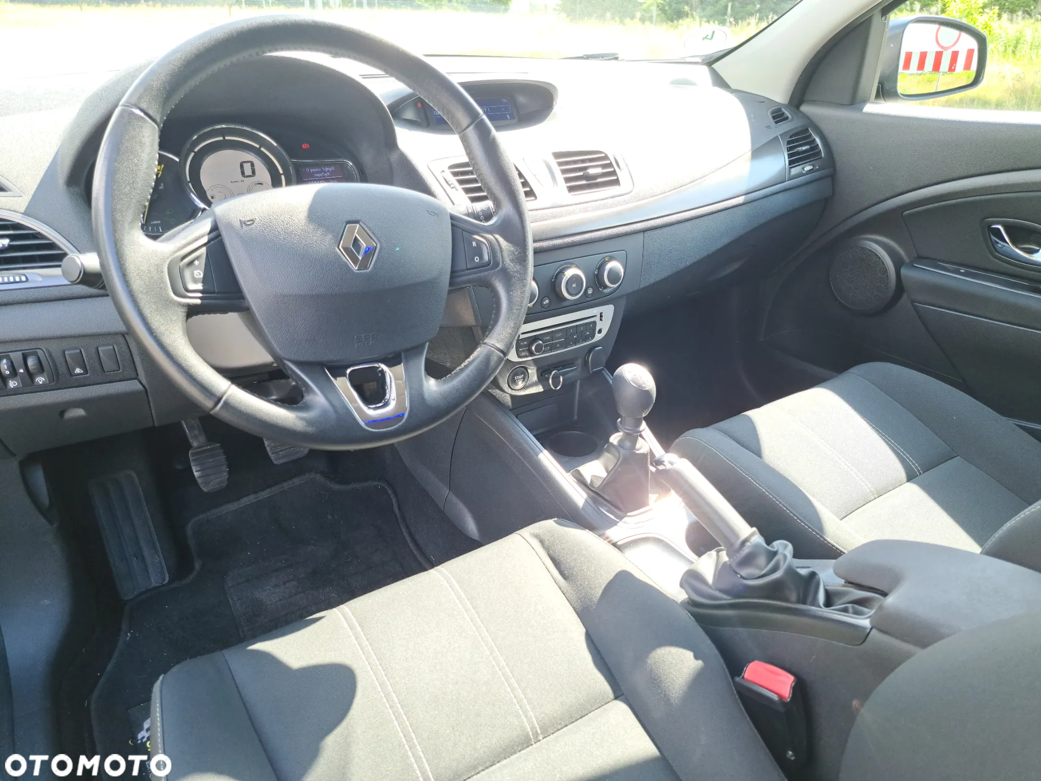 Renault Megane 1.6 16V 110 Paris - 18