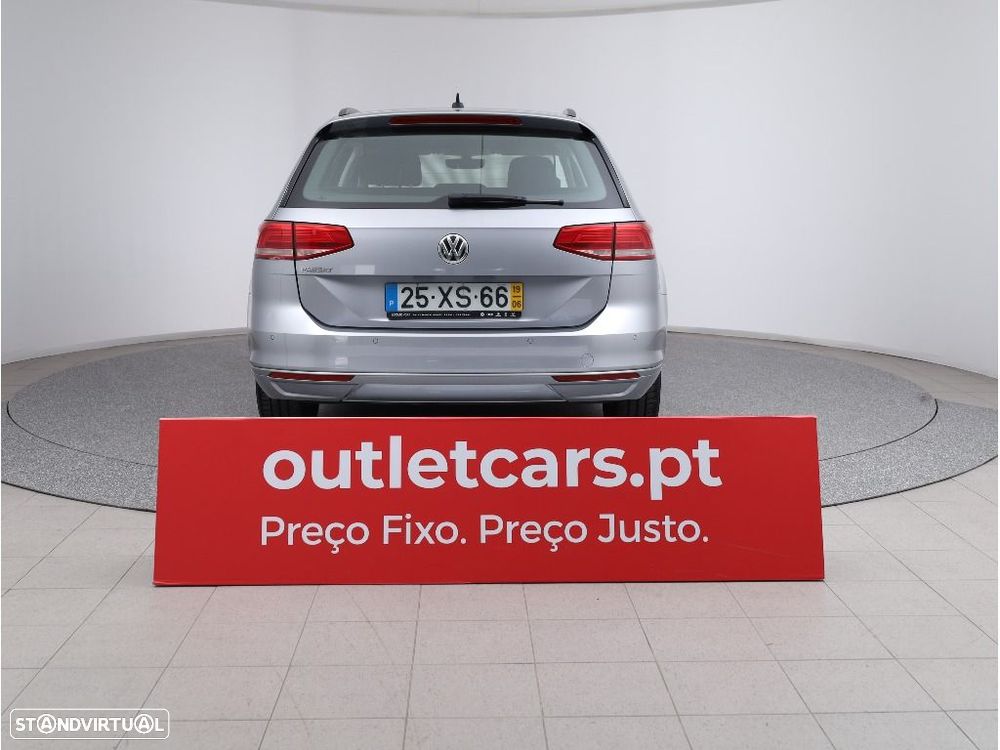 VW Passat Variant 2.0 TDI Business DSG - 13