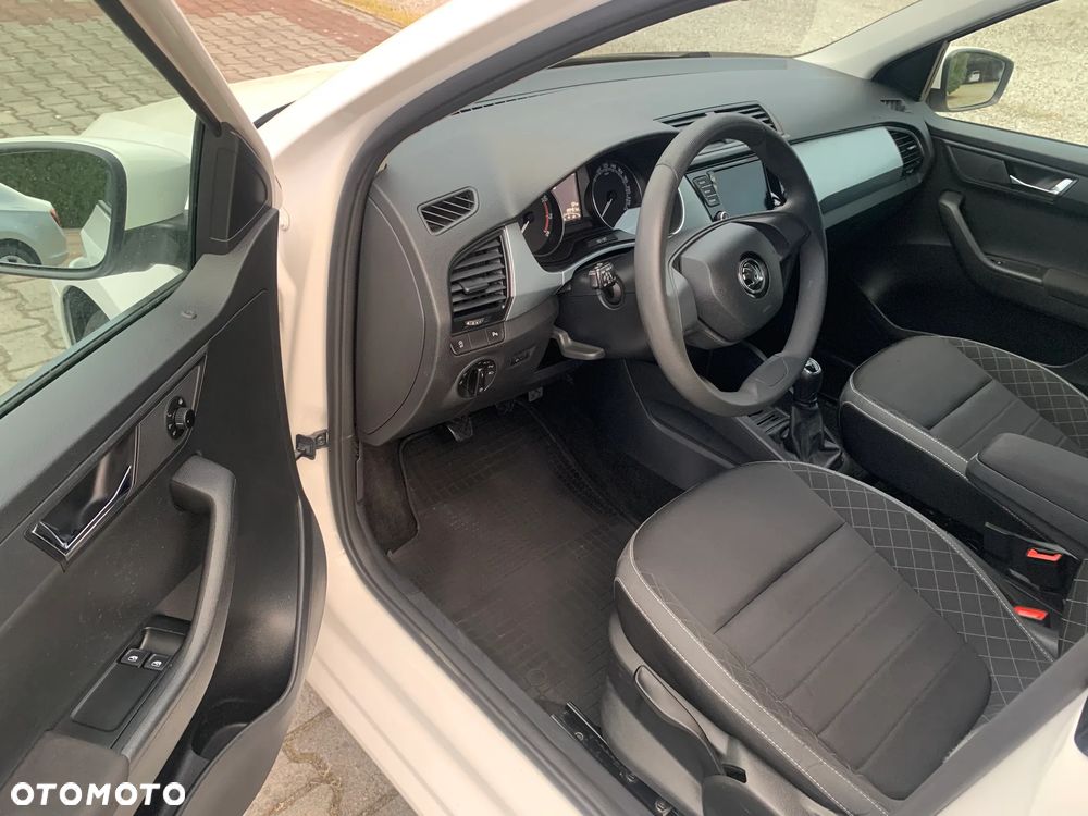 Skoda Fabia 1.0 TSI Ambition - 8
