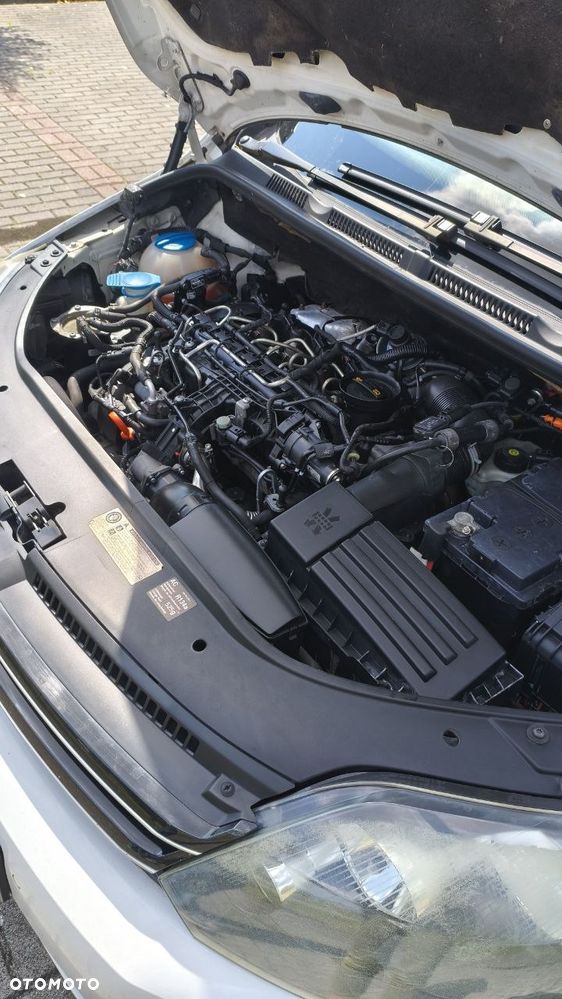 Volkswagen Golf Plus 1.6 TDI Comfortline - 17