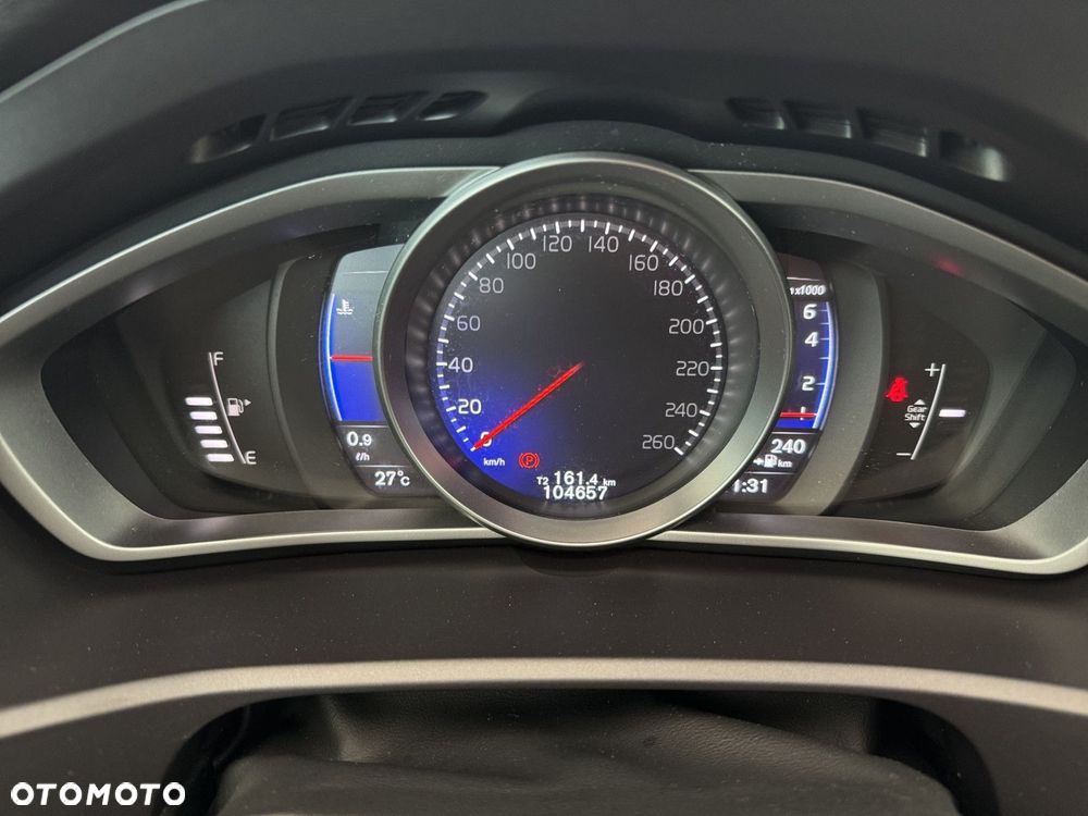 Volvo V40 T3 Drive-E R-Design Momentum - 14