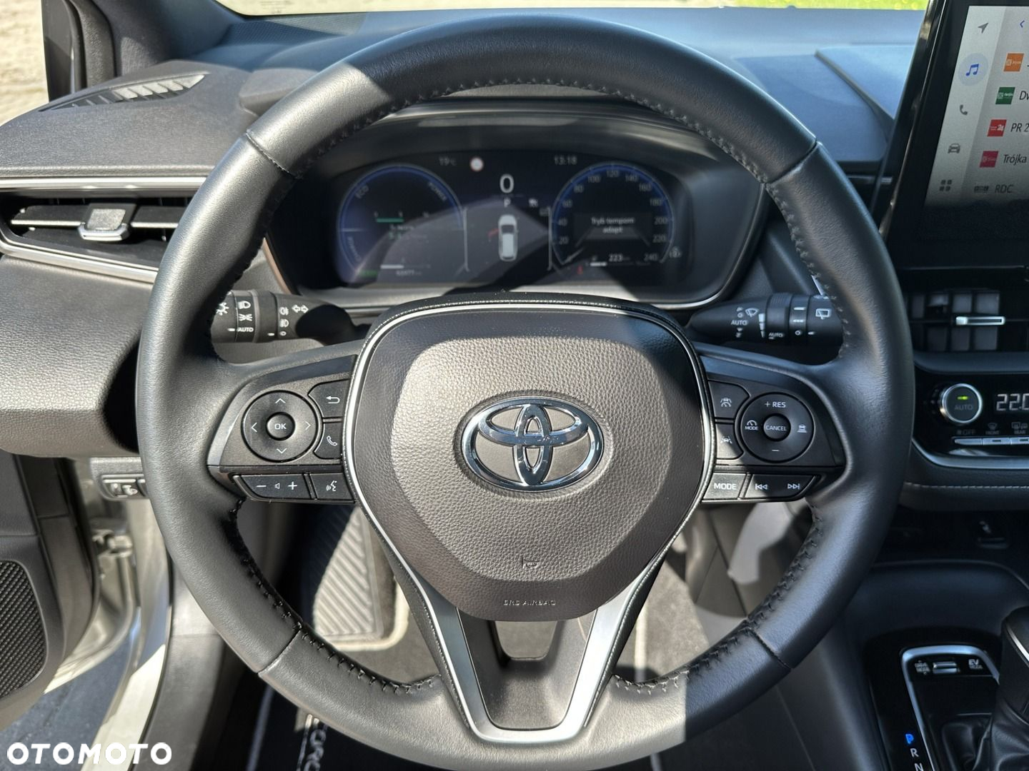 Toyota Corolla 1.8 Hybrid Comfort - 13
