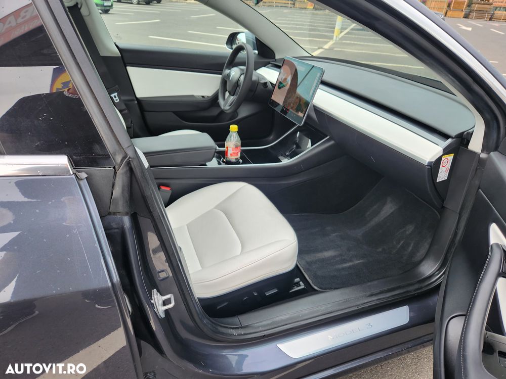 Tesla Model 3 Langstreckenbatterie Allradantrieb Dual Motor Performance - 9