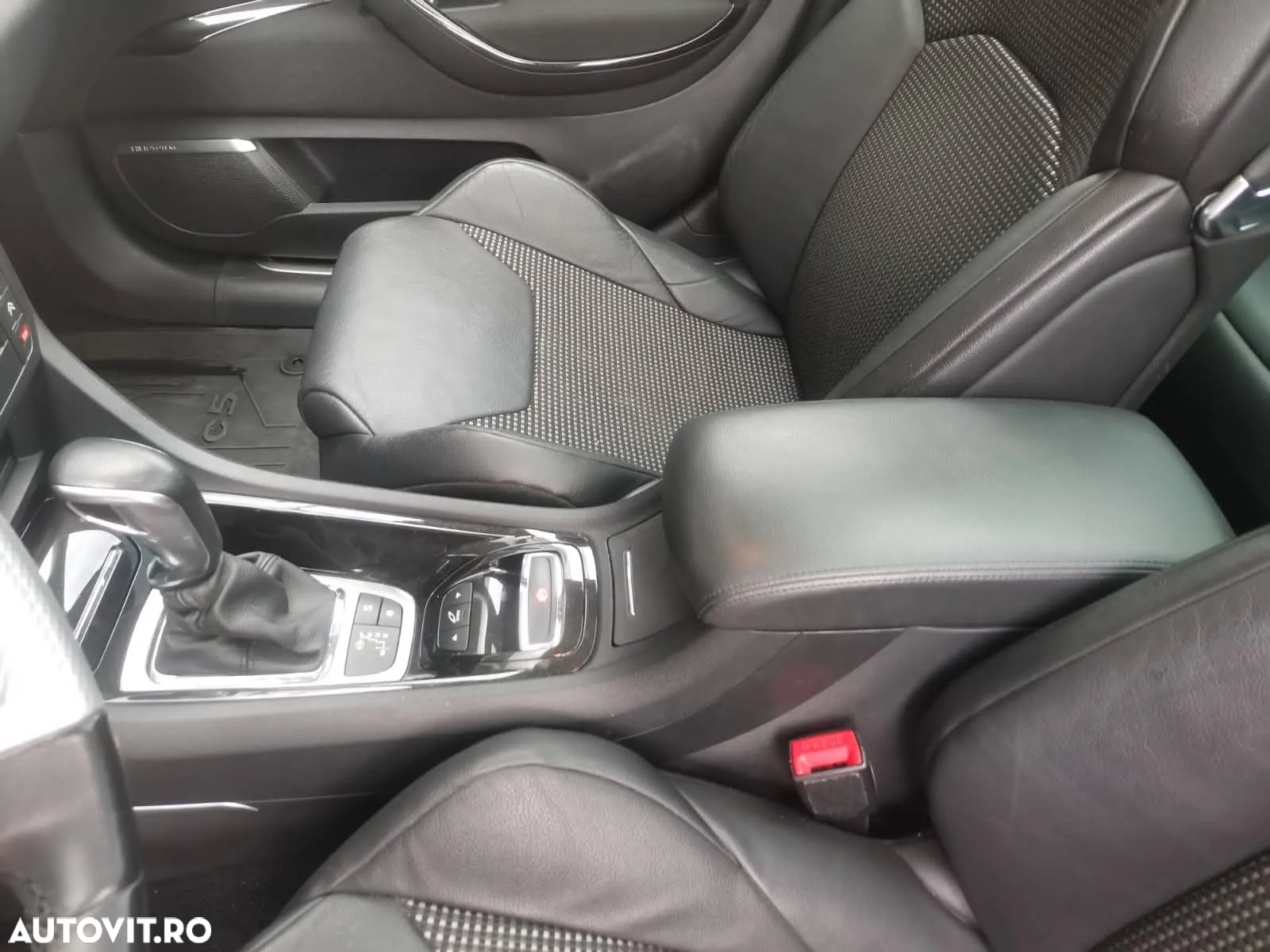 Citroën C5 Tourer 2.0 BlueHDi EAT6 H3+ Seduction - 24