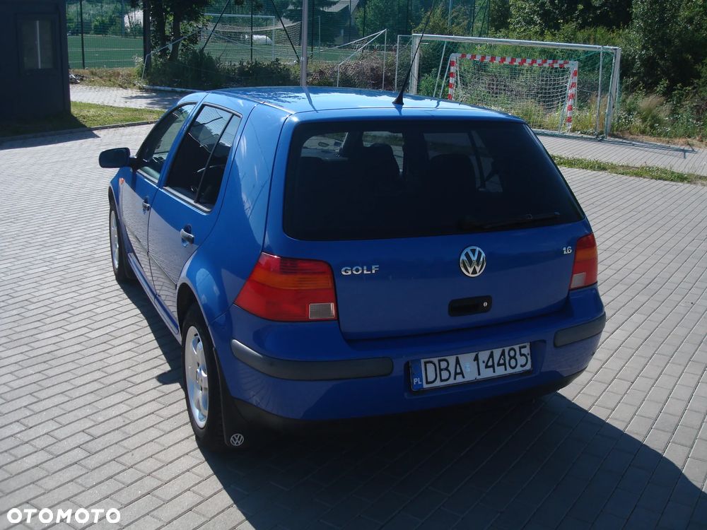 Volkswagen Golf 1.6 Tour Edition - 10
