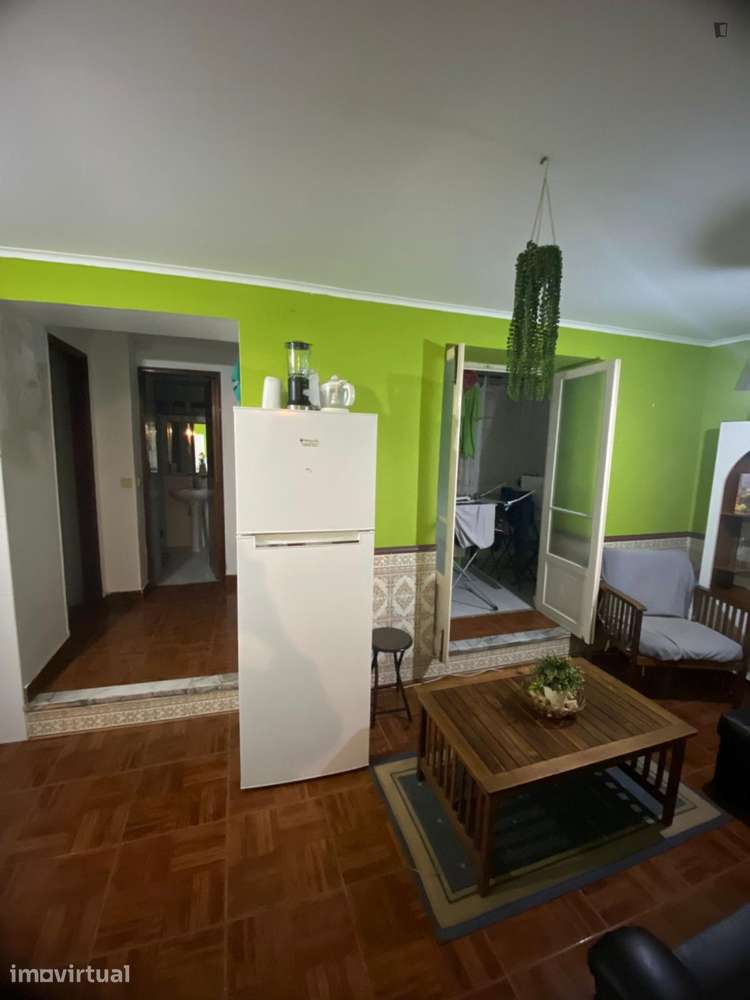 Quarto - localizado em Penha Lisbon - Grande imagem: 5/5