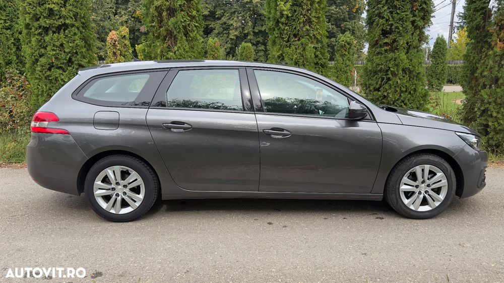 Peugeot 308 2019 photo 5