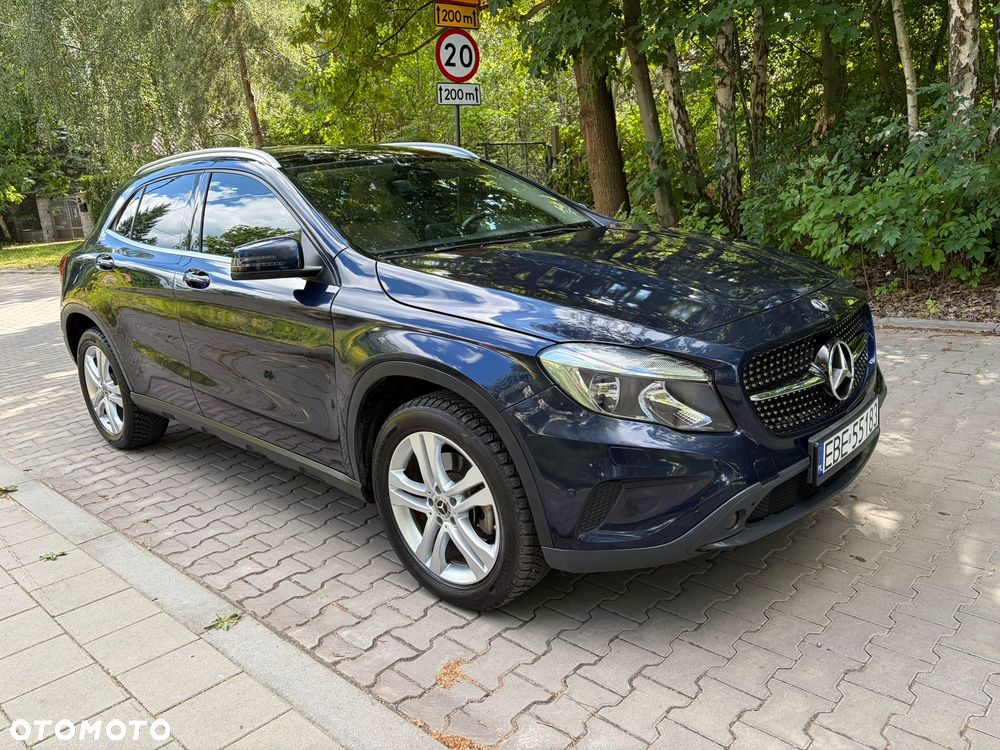 Mercedes-Benz GLA 250 7G-DCT Urban - 15