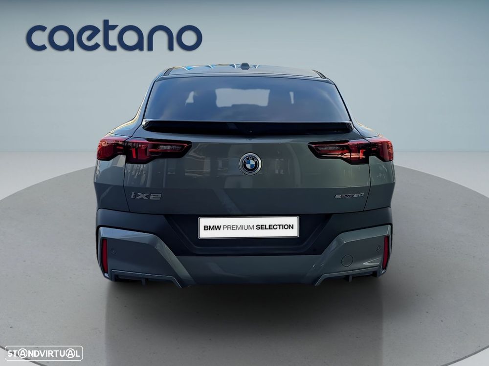 BMW iX2 eDrive20 - 7