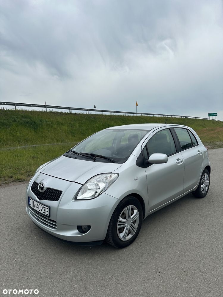Toyota Yaris 1.3 VVT-i Sol - 6