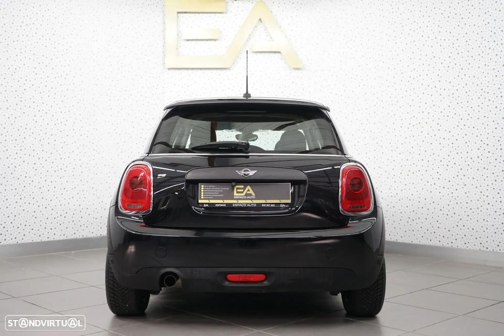 MINI 3 Portas One - 12