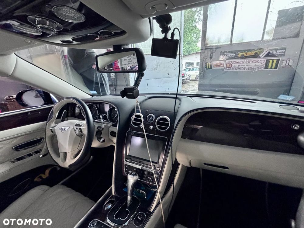 Bentley Flying Spur W12 - 11
