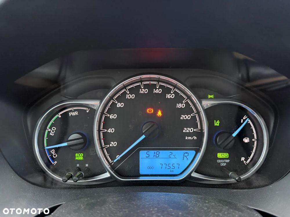 Toyota Yaris Hybrid 100 Premium - 16