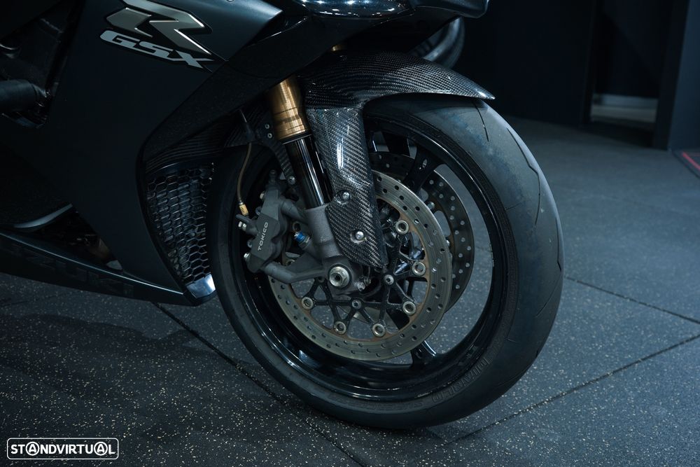 Suzuki GSX-R K8 - 9