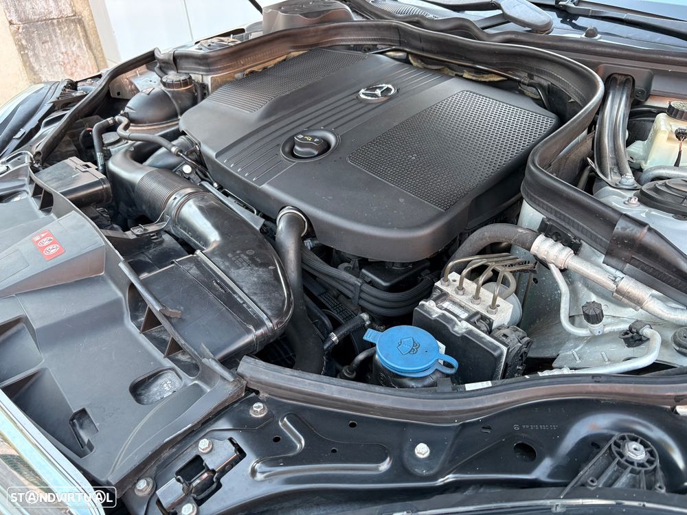 Mercedes-Benz E 220 CDI DPF BlueEFFICIENCY Auto Elegance - 7