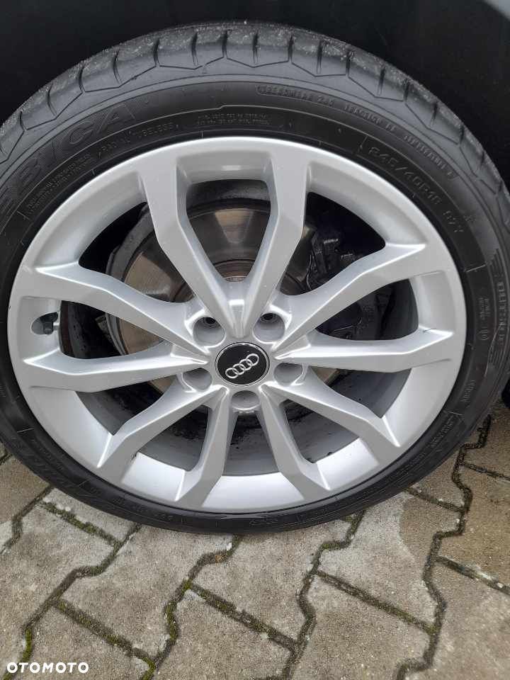 Audi A4 Avant - 12