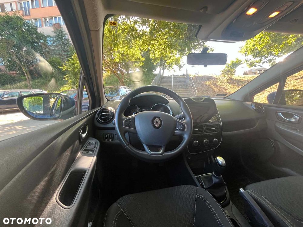 Renault Clio - 6