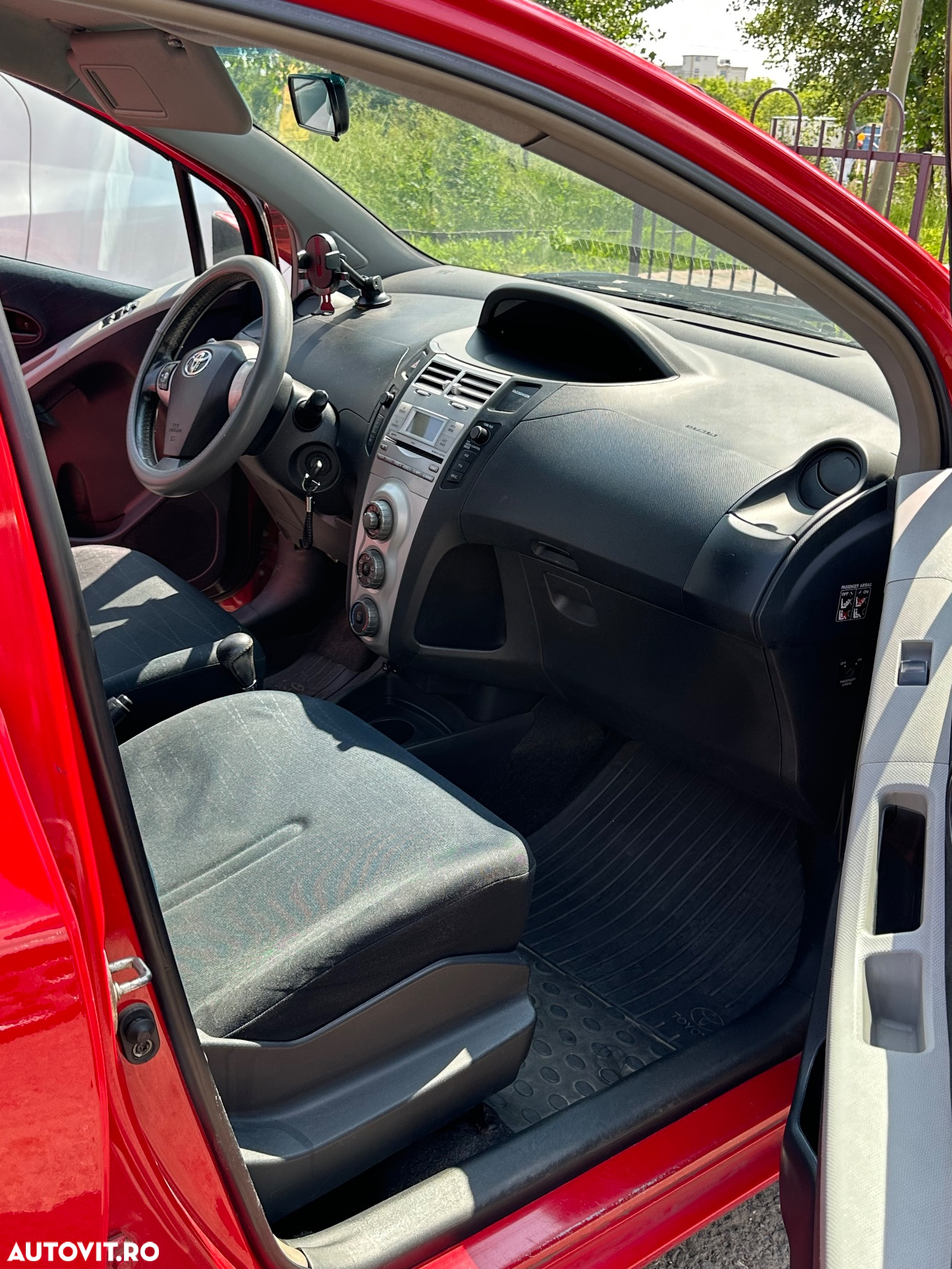 Toyota Yaris - 4