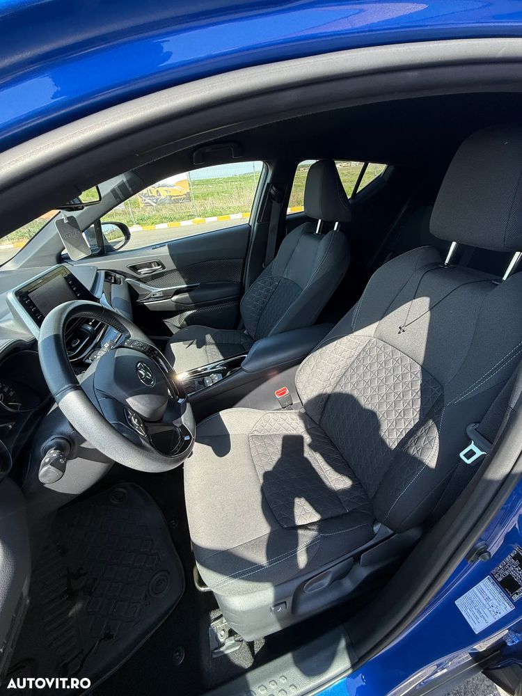 Toyota C-HR - 9