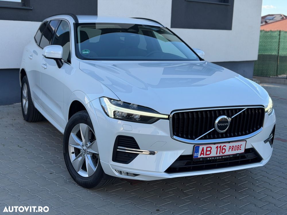Volvo XC 60 B4 MHEV AWD Momentum Pro - 2