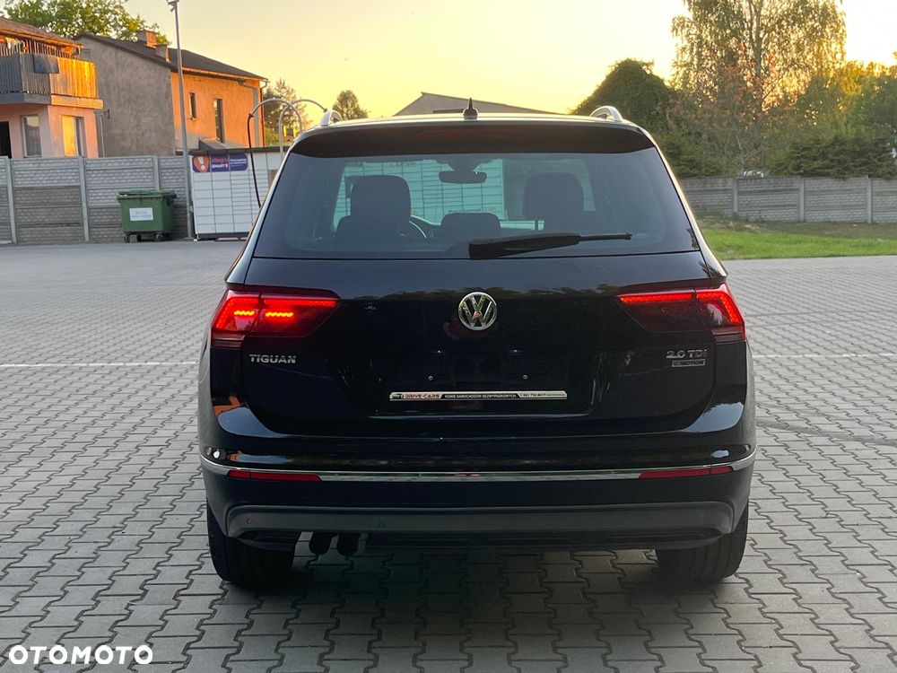 Volkswagen Tiguan 2.0 TDI SCR 4MOTION DSG Highline - 29