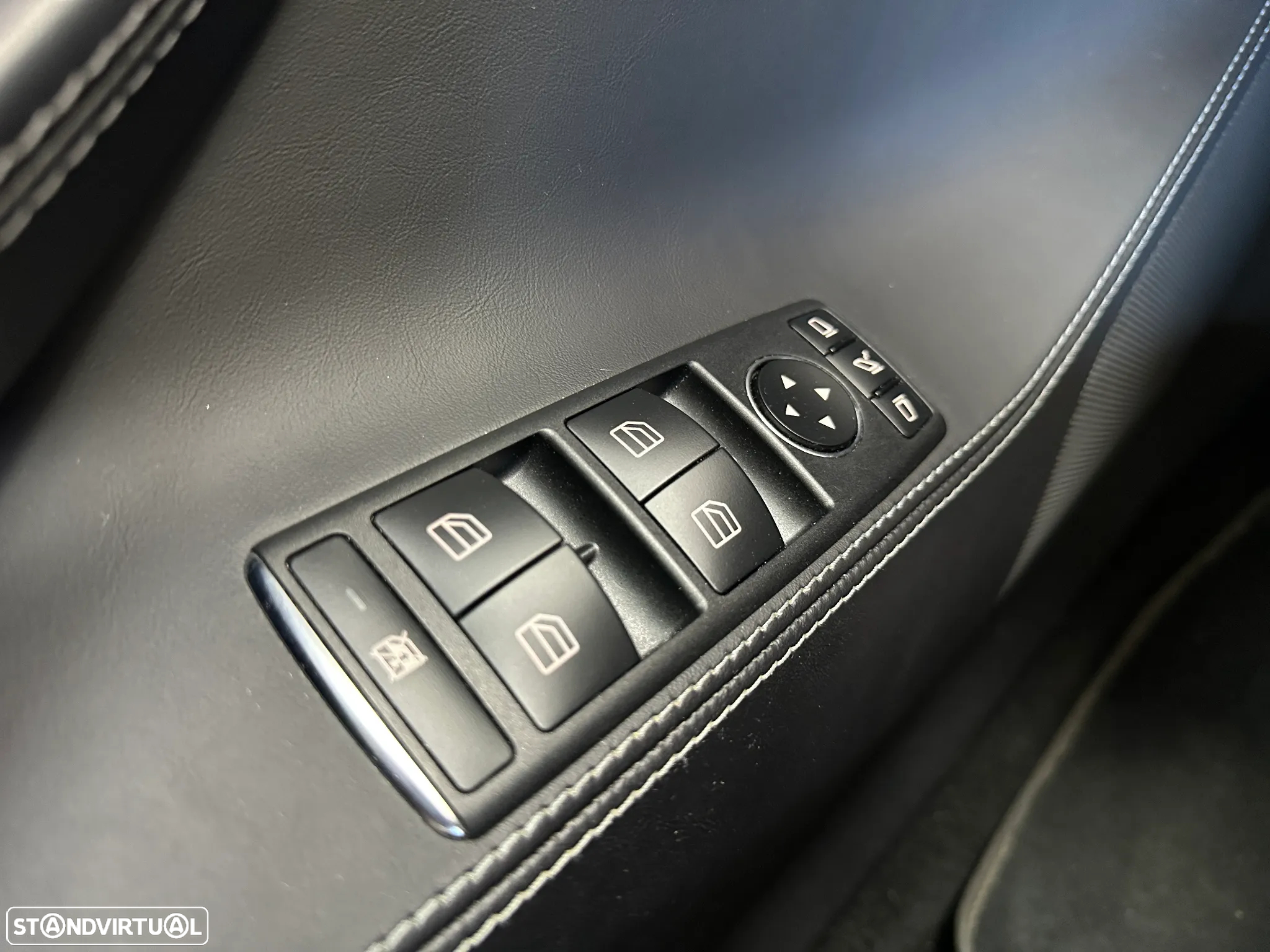Tesla Model S Standard Range - 22