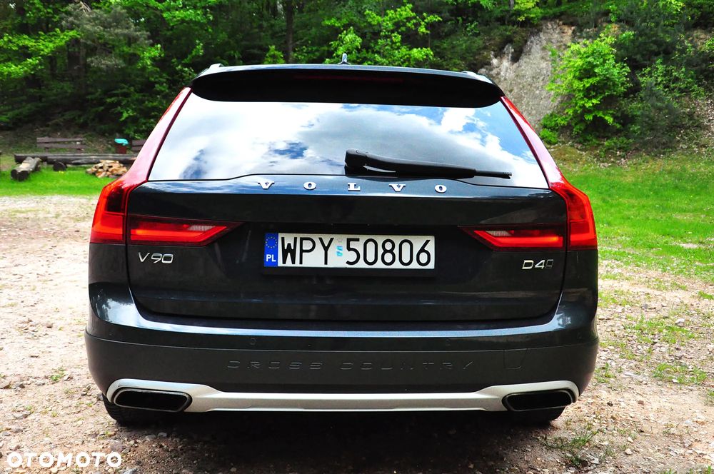 Volvo V90 Cross Country D4 AWD Pro - 7