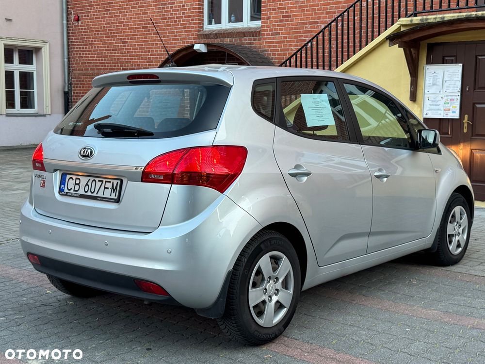 Kia Venga 1.6 L - 17