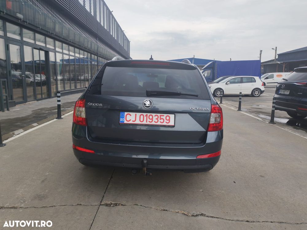 Skoda Octavia 2.0 TDI DSG Premium Edition - 10