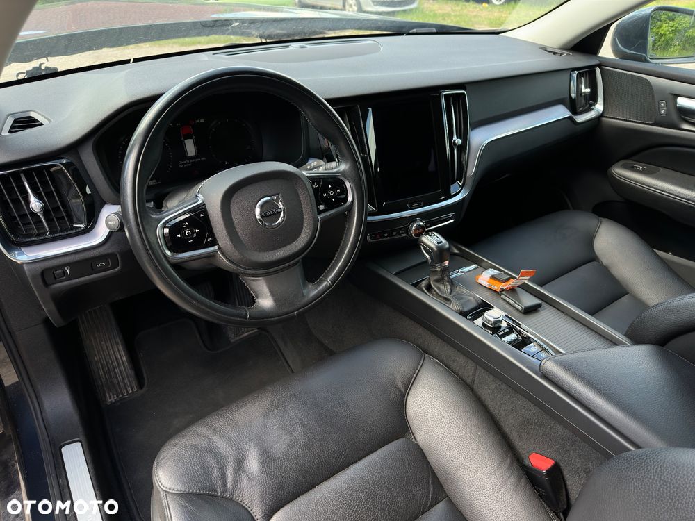 Volvo V60 D3 Geartronic Momentum Pro - 20