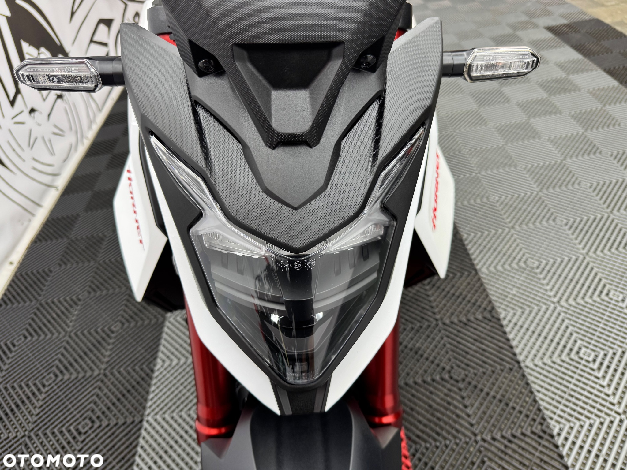 Honda CB - 15