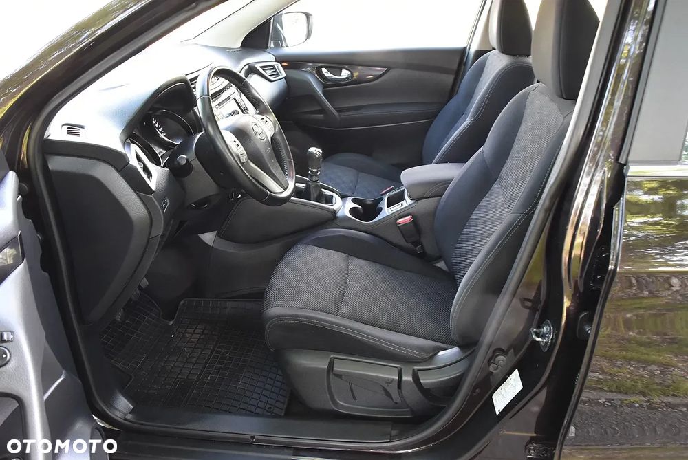 Nissan Qashqai - 23