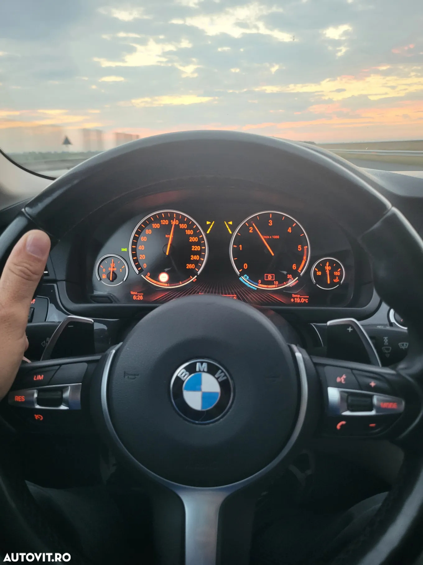 BMW Seria 5 520d xDrive Touring Aut. Luxury Line - 24
