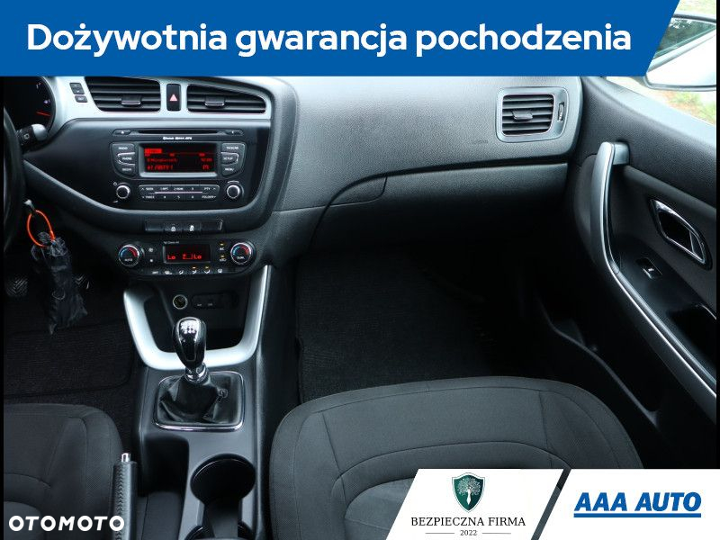 Kia Ceed - 9