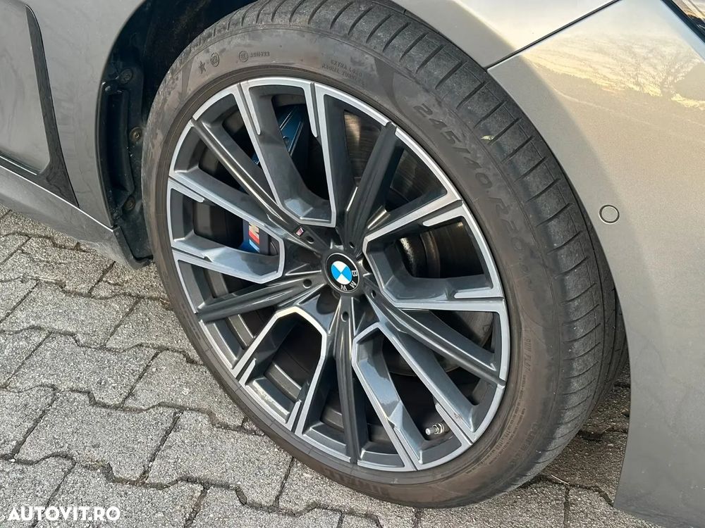 BMW Seria 7 750i xDrive - 15