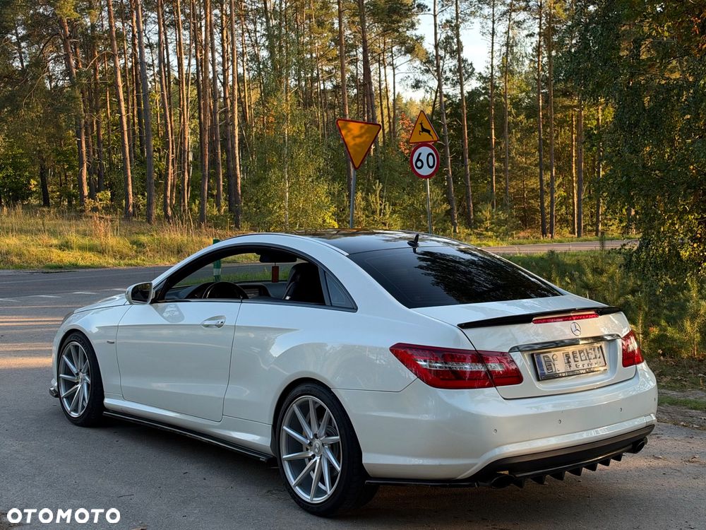Mercedes-Benz Klasa E 350 CDI BlueEff - 1