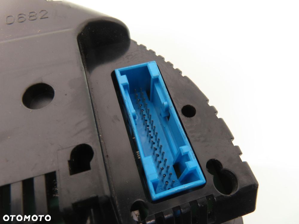 LICZNIK AUDI A4 B6 1.9 TDI 8E0920950MX 0263626052D - 2