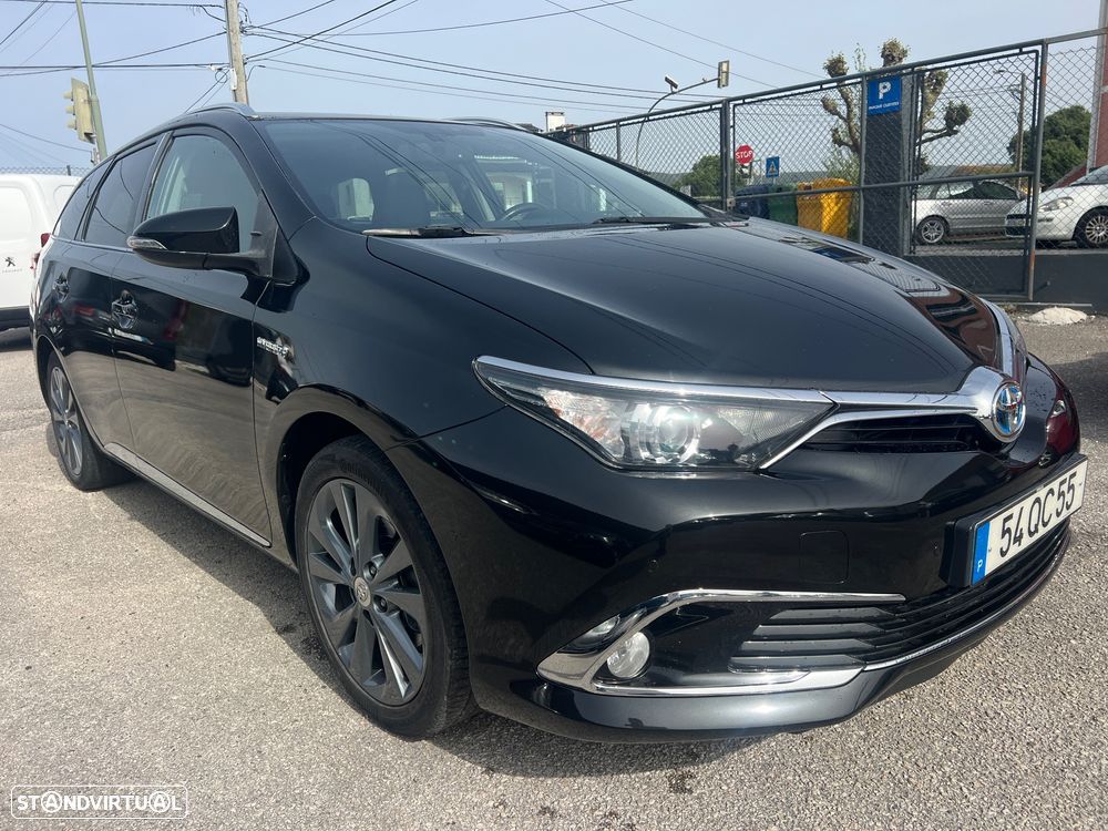 Toyota Auris Touring Sports 1.8 HSD Sport+Skyview +Navi - 32