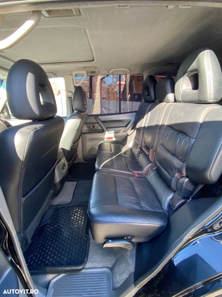 Mitsubishi Pajero 3.2 DI-D Automatik Liberty - 7