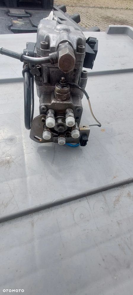 Pompa paliwa wtryskowa vw t4 2.5 tdi 074130115B - 3