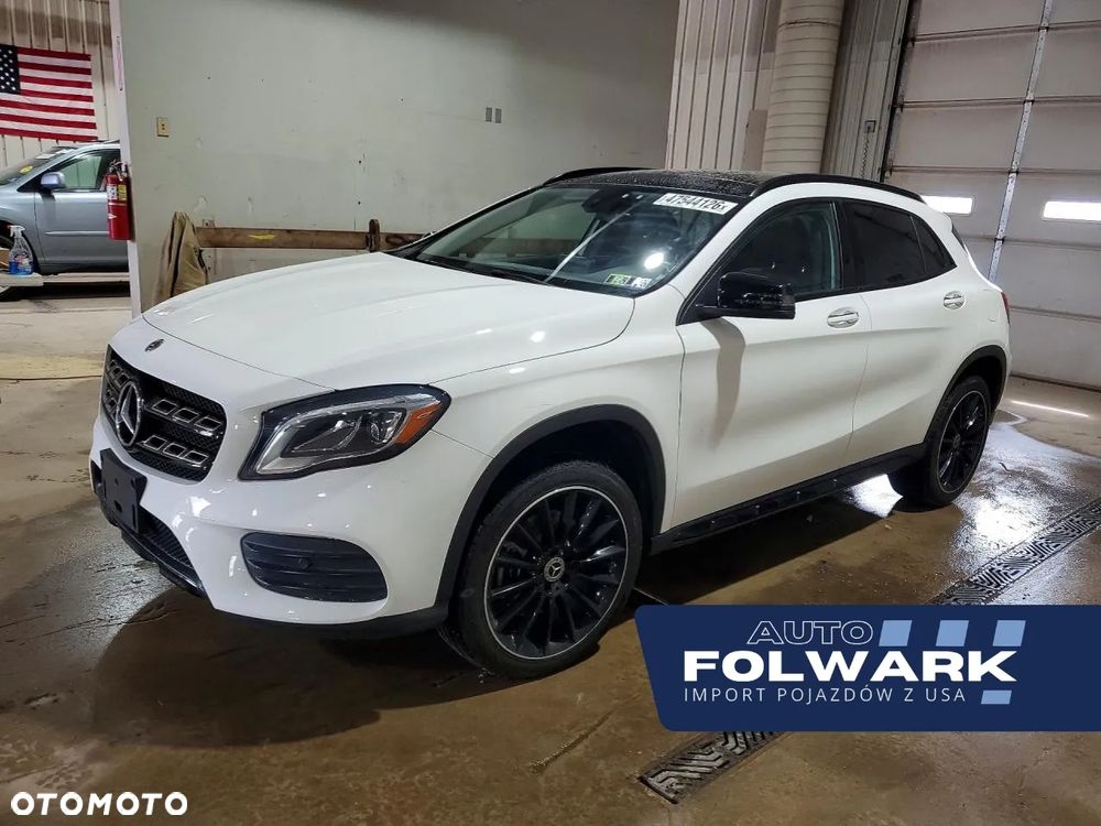Mercedes-Benz GLA 250 4Matic 7G-DCT - 1