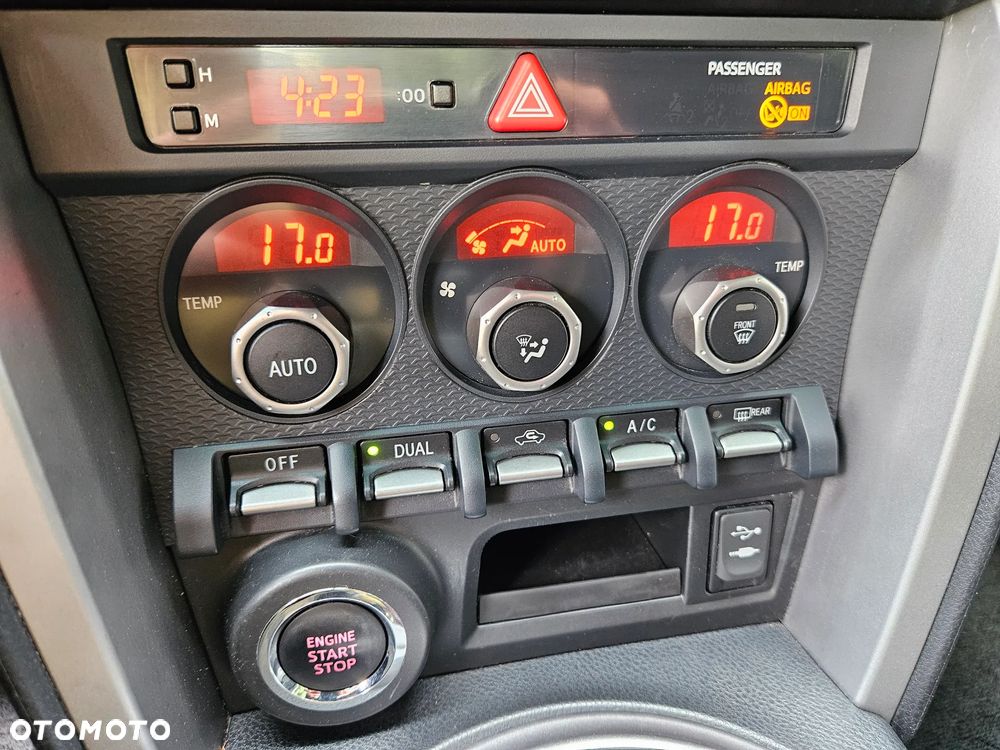 Toyota GT86 2.0 Prestige - 28