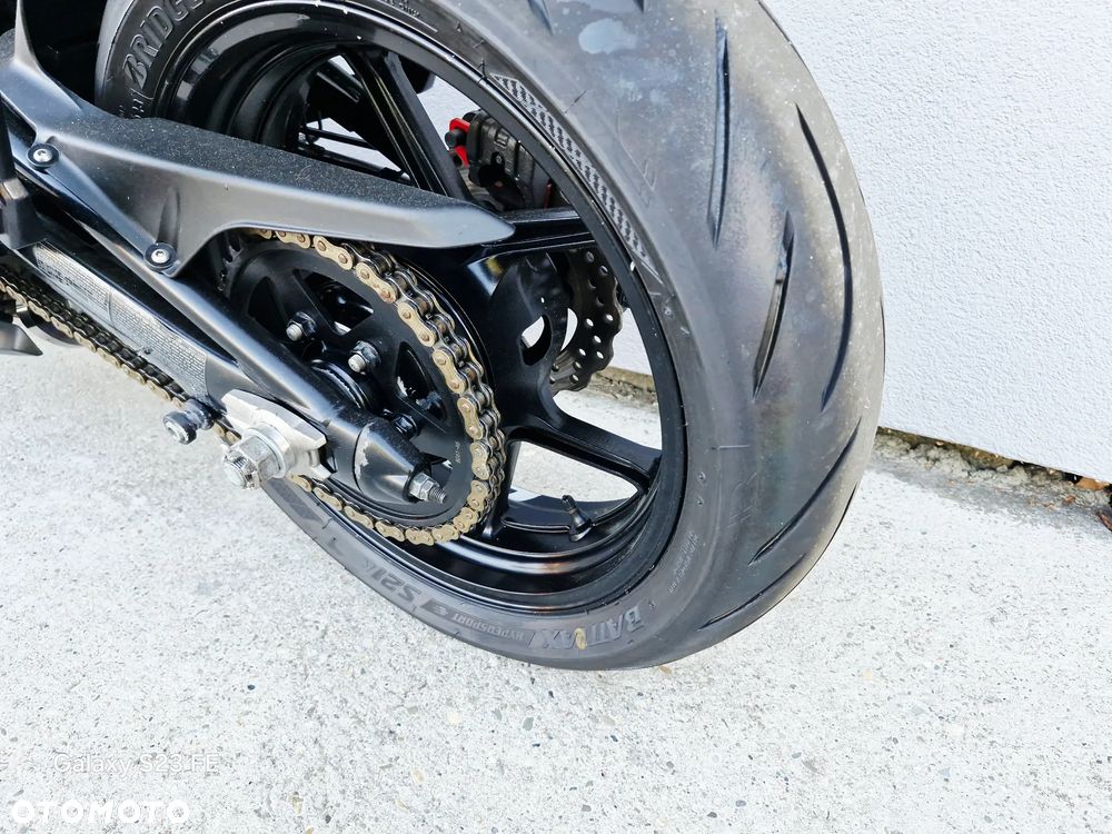Kawasaki ER - 5