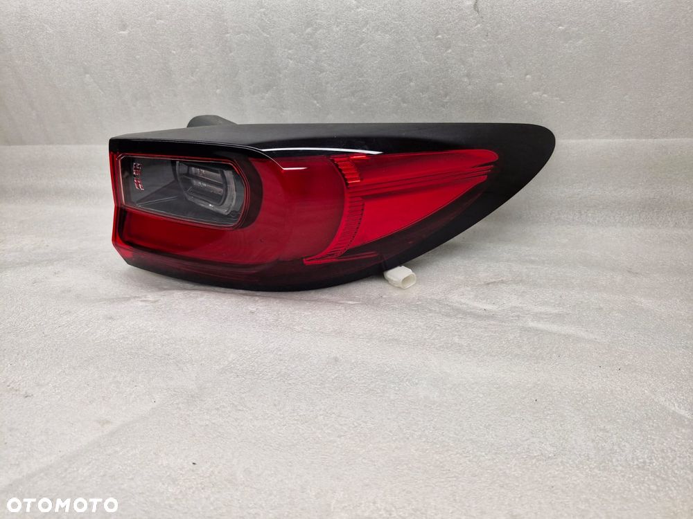 MAZDA CX-60 LED LAMPA TYL CAŁA W KLAPĘ I BŁOTNIK KBB451150 - 9