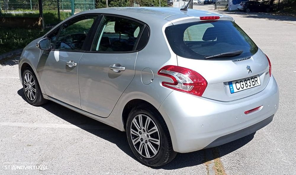 Peugeot 208 PureTech 82 Active - 17