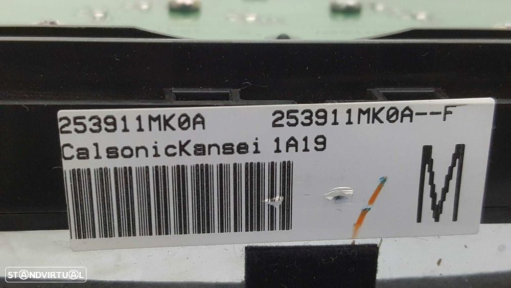 CONTROLE DO SISTEMA DE ÁUDIO / RÁDIO CD INFINITI M SEDÁN M30D S PREMIUM - 4