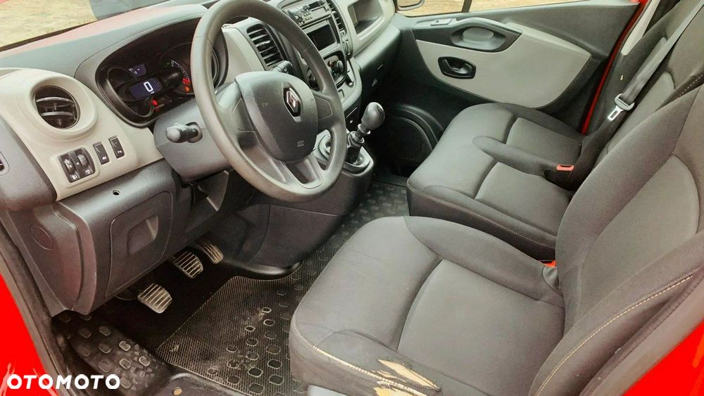 Renault Trafic - 13