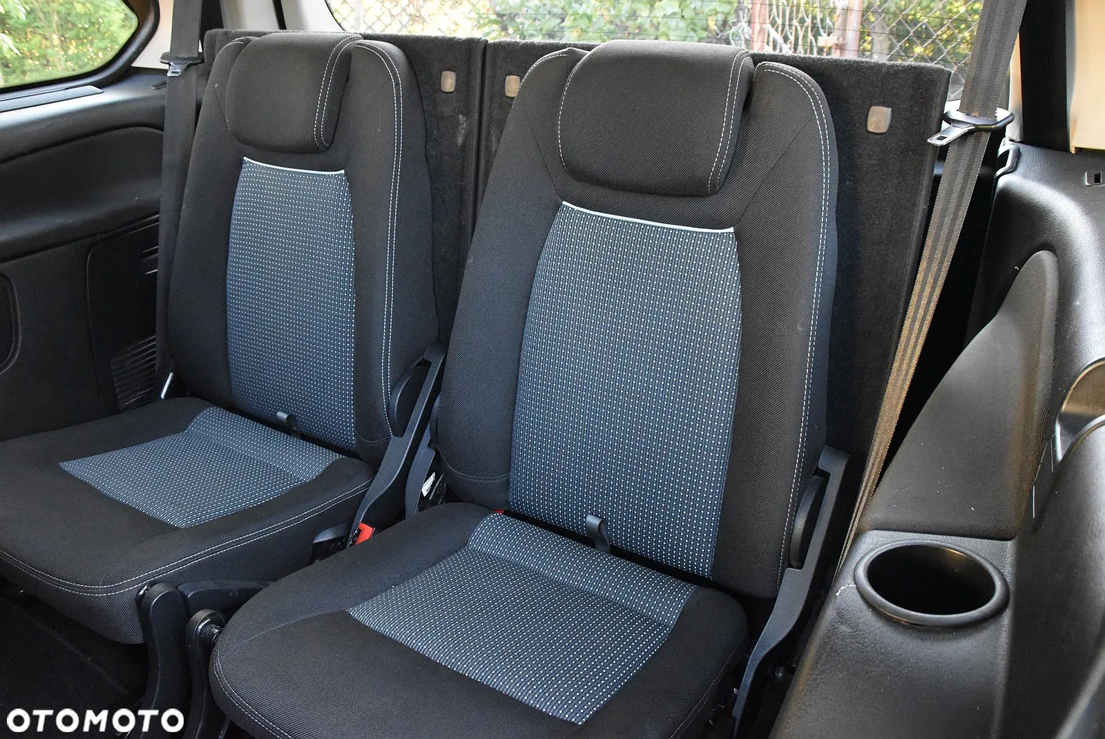 Ford Galaxy - 38