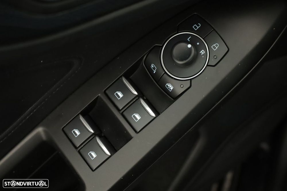 Ford Focus 1.0 EcoBoost MHEV ST-Line - 19