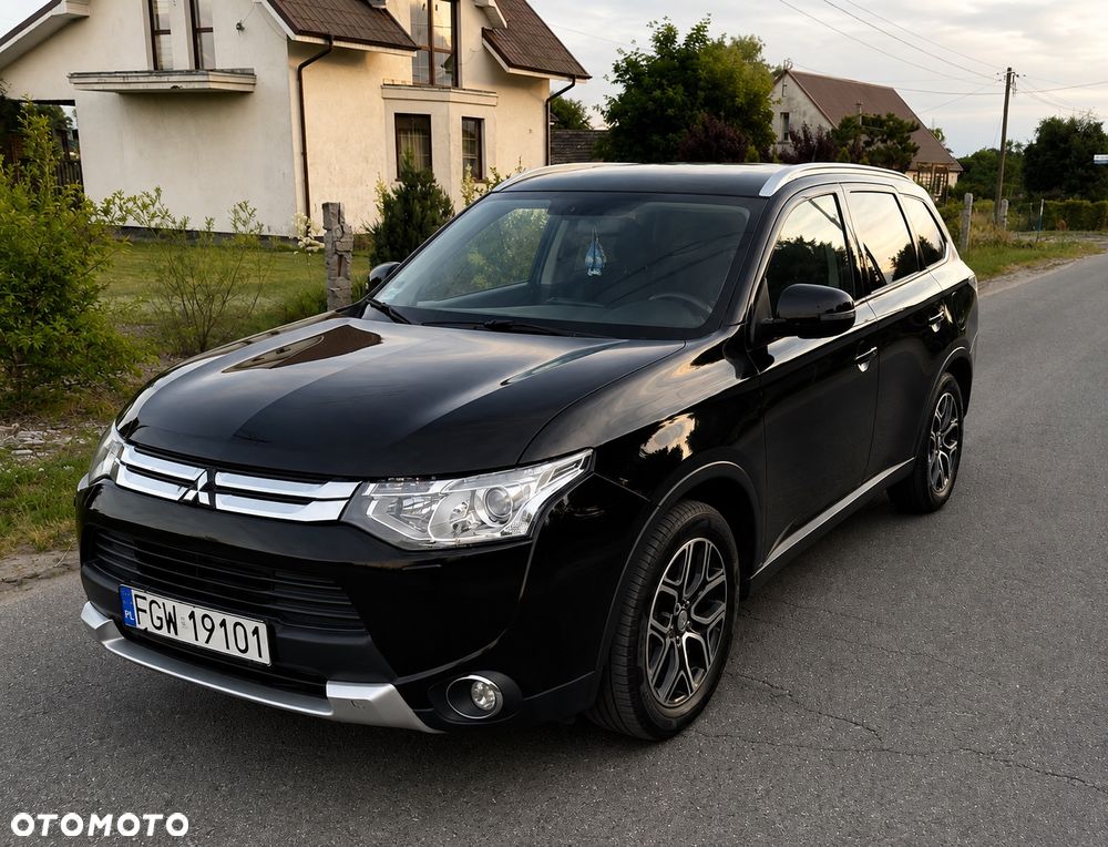 Mitsubishi Outlander 2.2 DID Intense + 4WD - 1